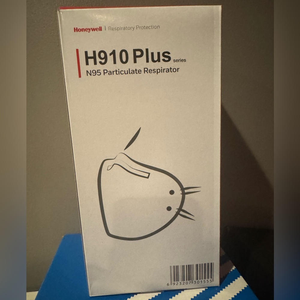 Honeywell H910 Plus N95 Particulate Respirator - White